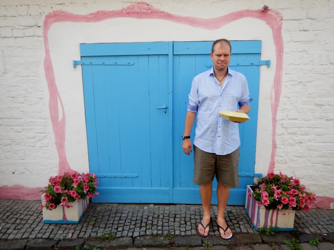 Lovely guy on the walk back from our fish dinner at a Spanish-Portugese restaurant on the river...