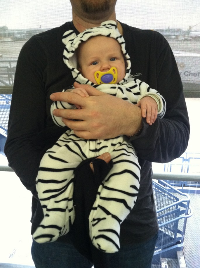 Waiting at the gate at O'Hare for morning flight to Cabo